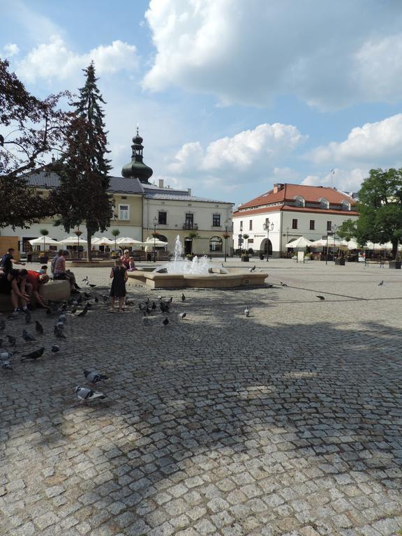 Apartament Violet Krosno Kültér fotó