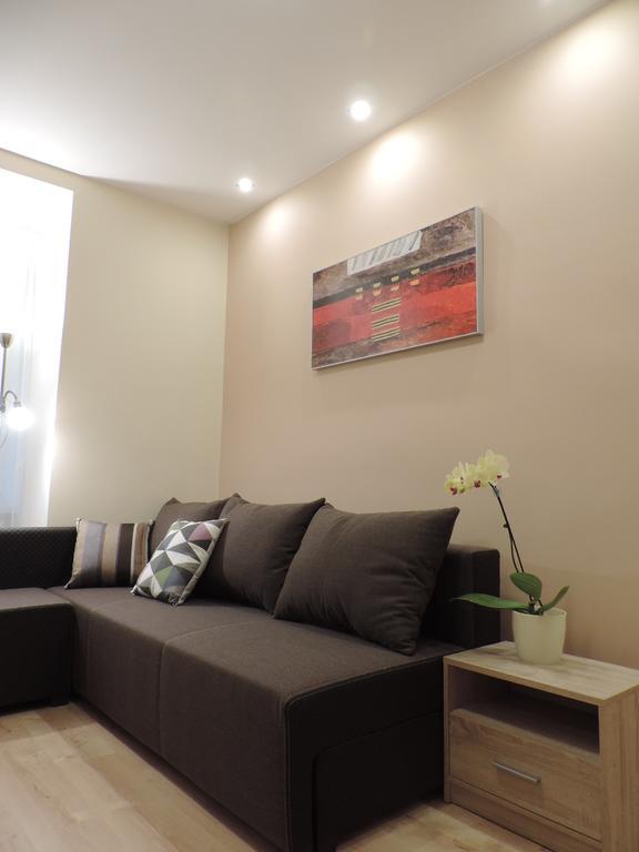 Apartament Violet Krosno Kültér fotó